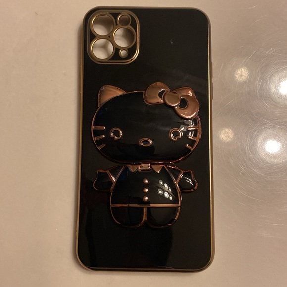 Hello kitty iPhone 11 Pro Max 6.5 case w mirror - Picture 2 of 4